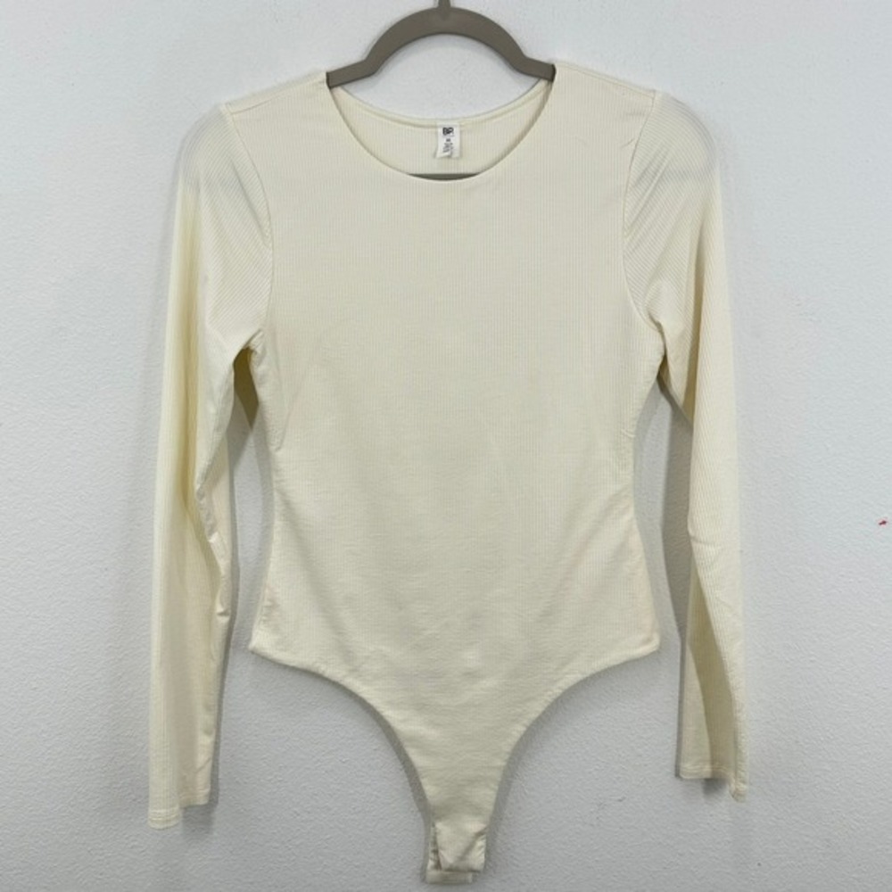 BP Cream Seamless‎ Compression Ribbed Long Sleeve Bodysuit Womens Medium Casual